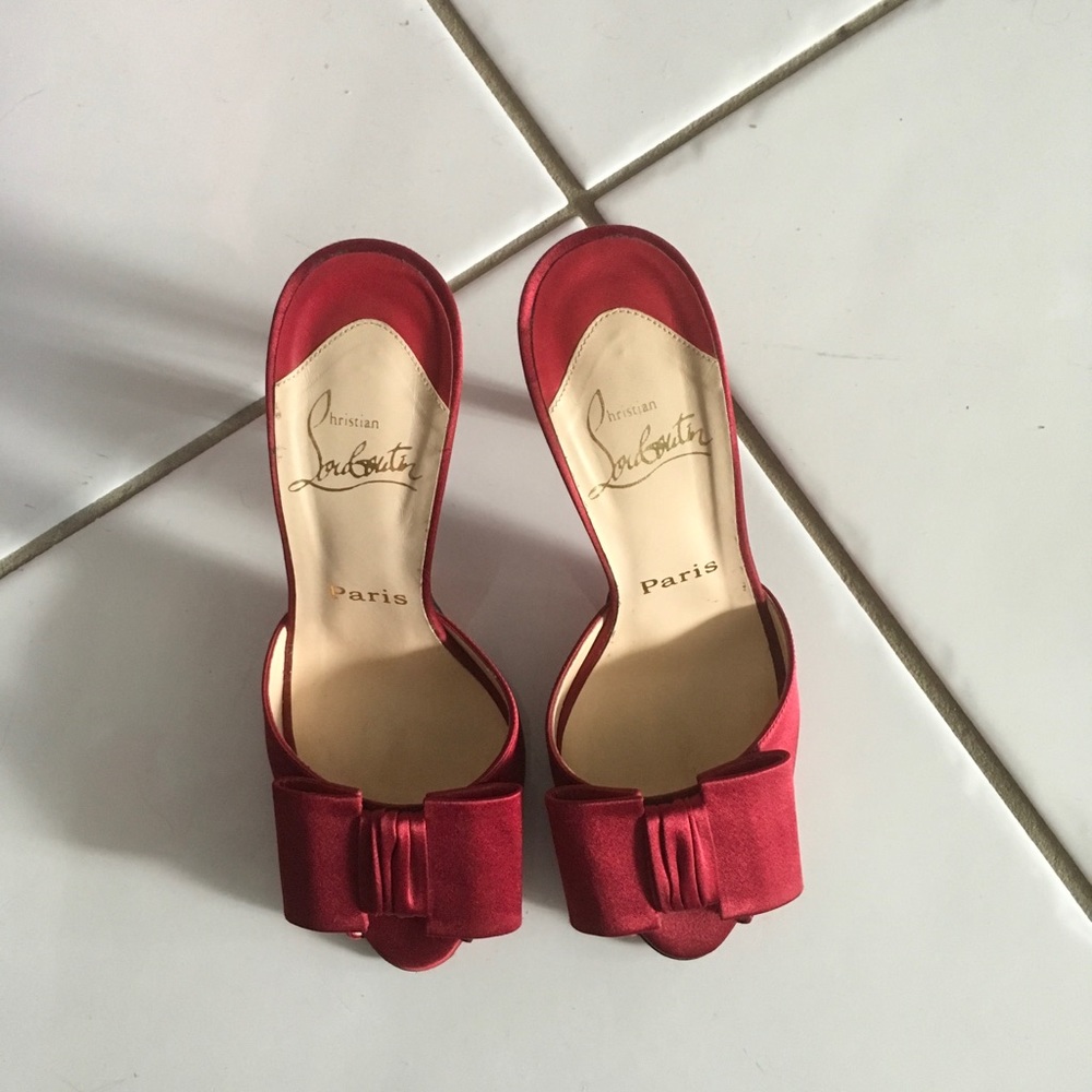 Sold on the other end. Authentic CL